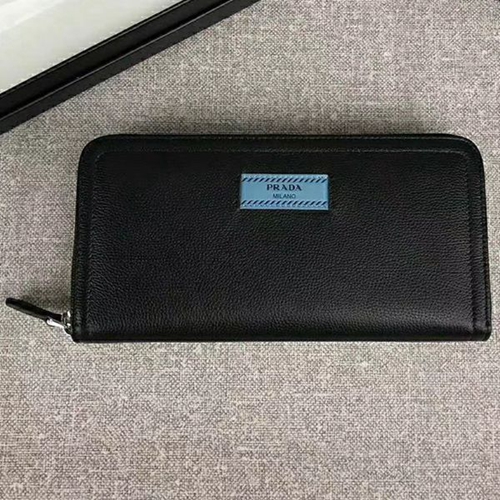 プラダ財布正面デザイン